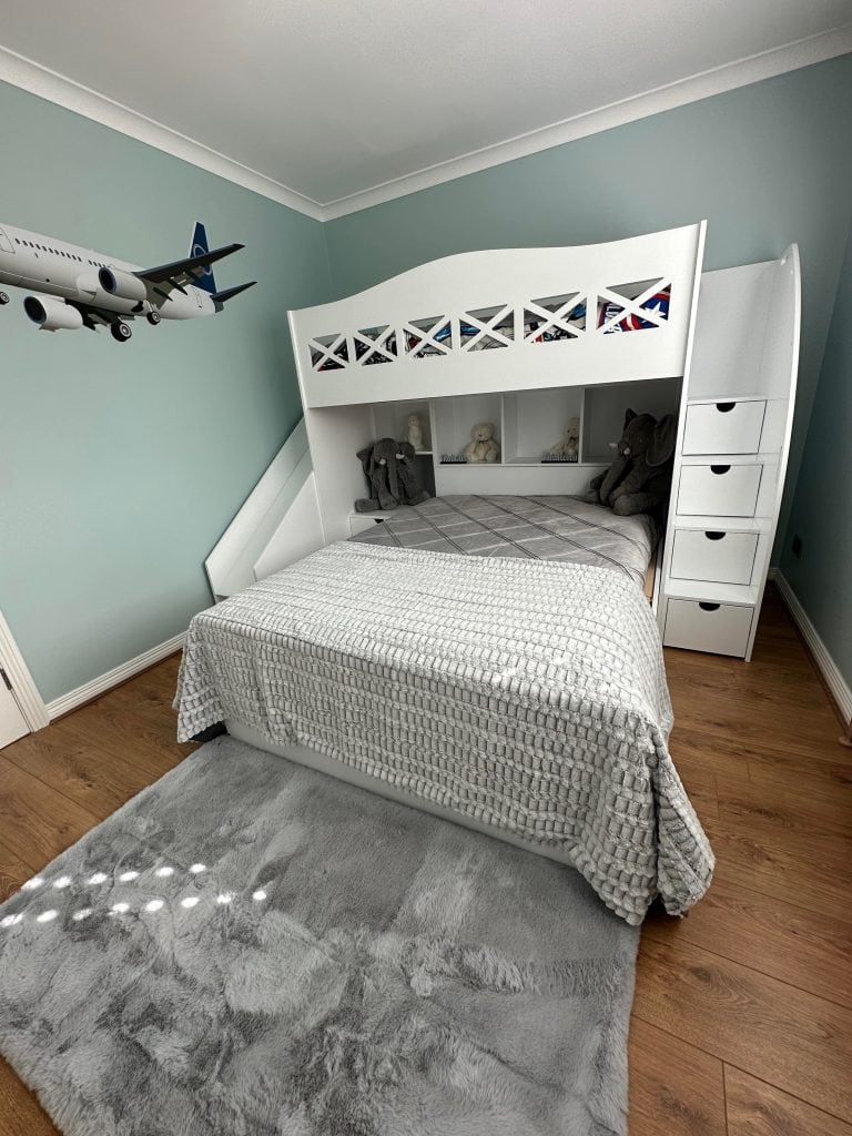L shaped children’s bunk beds